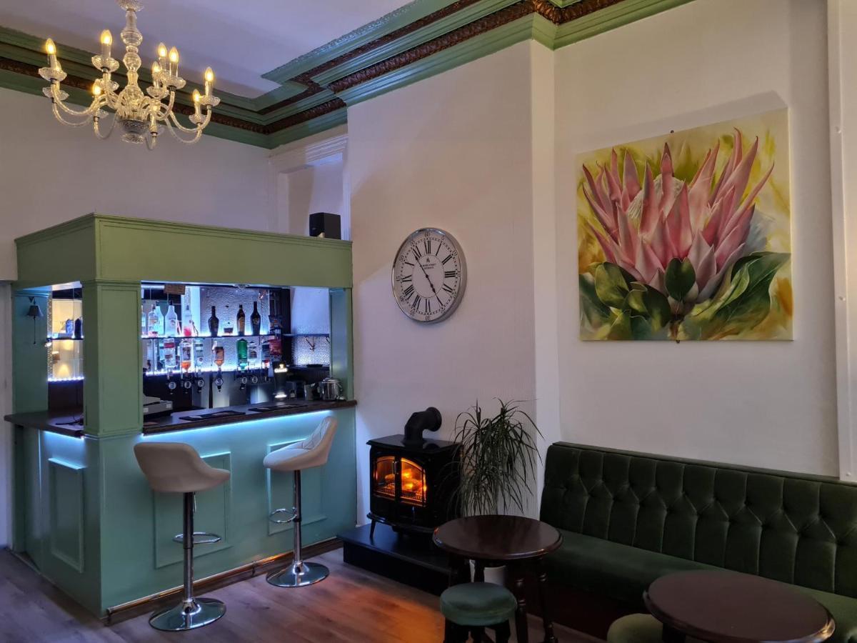 Beverley Dean - Children Over 5 Years Welcome - Continental Breakfast 3* Blackpool