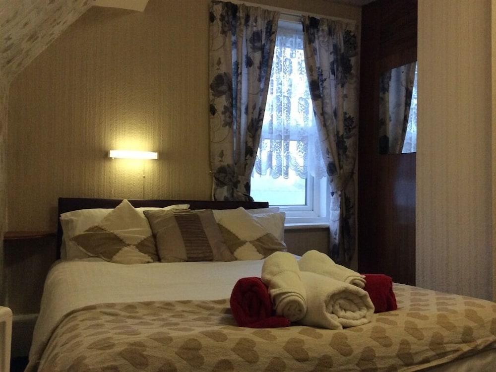 Bed & Breakfast Beverley Dean - Children Over 5 Years Welcome - Continental Breakfast