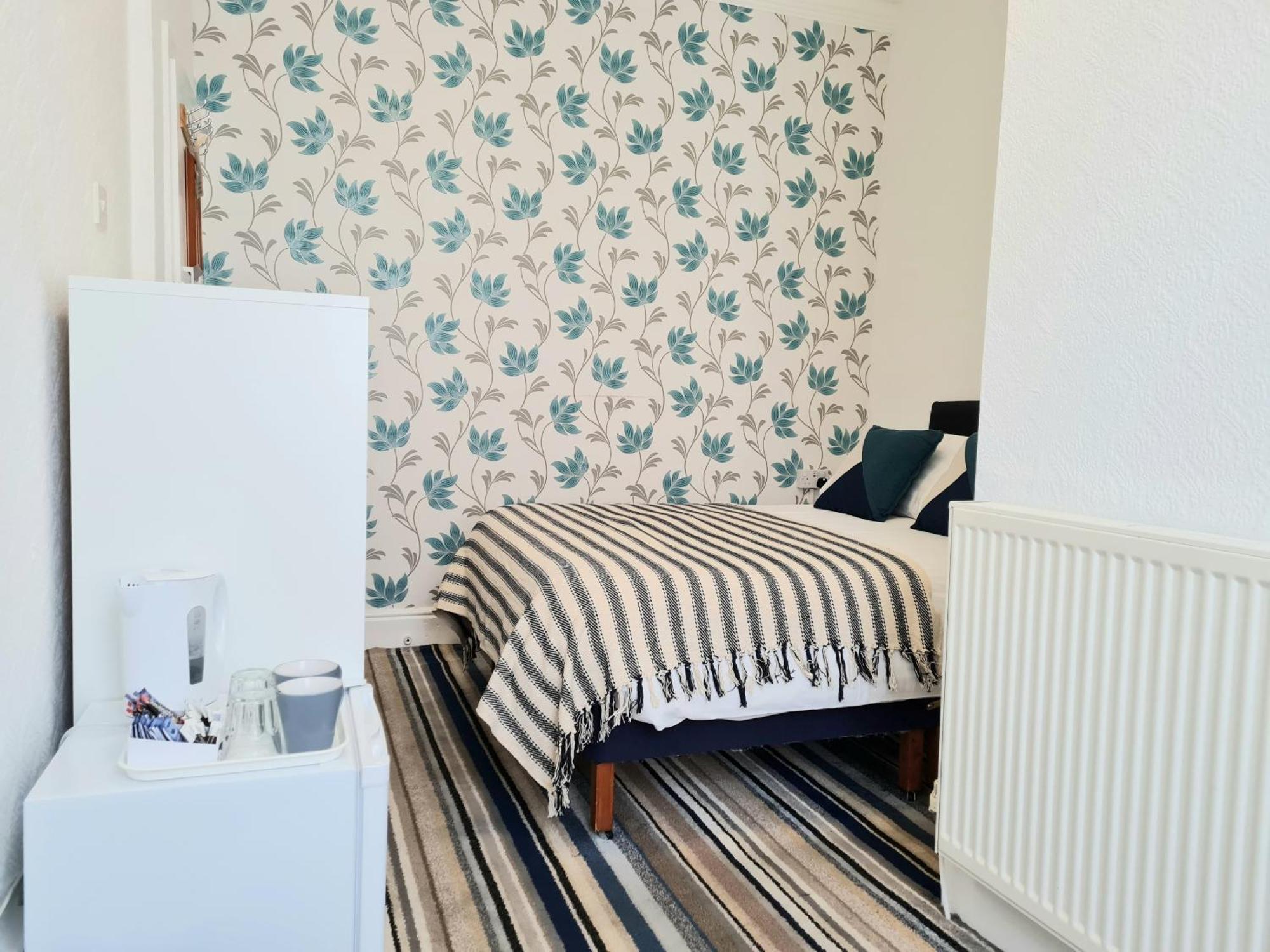 Beverley Dean - Children Over 5 Years Welcome - Continental Breakfast 3*